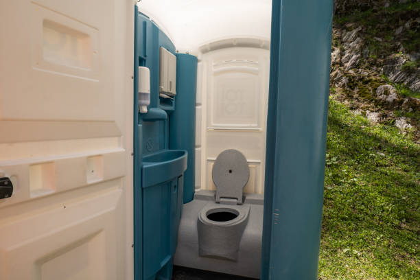 Best Best portable toilet rental  in Irvine, KY